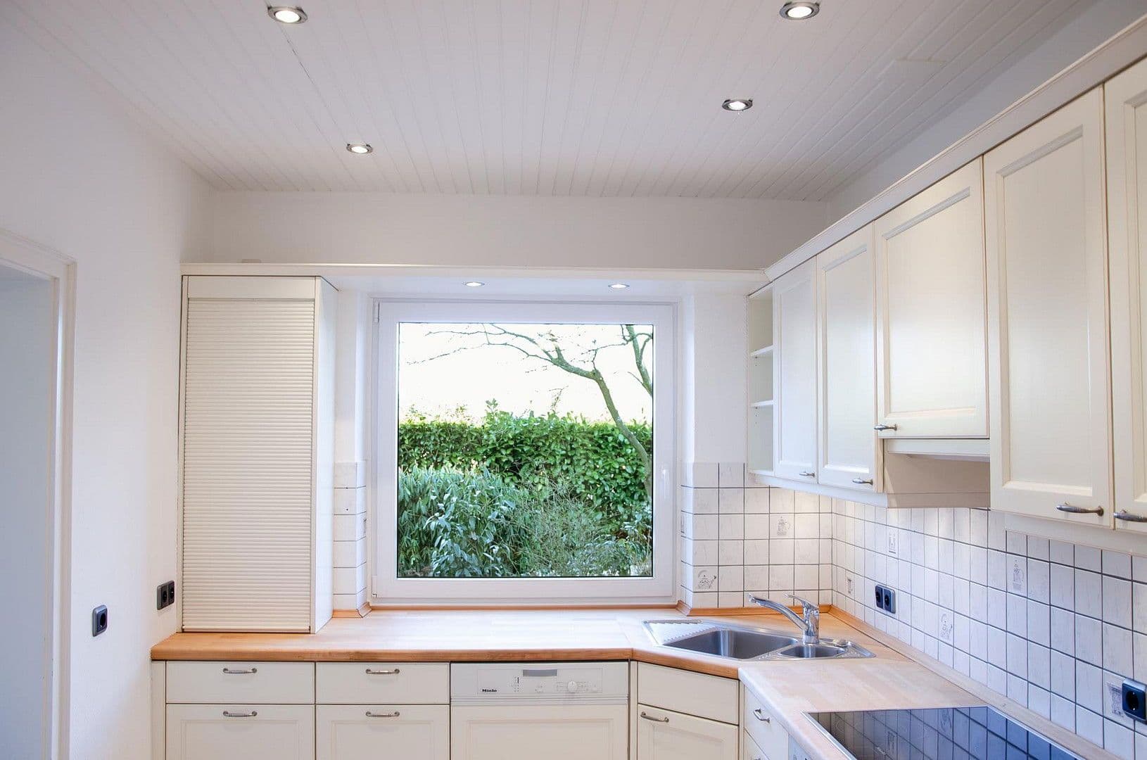 Predaj domu 206 m², pozemek 1.000 m², Quarrendorfer Weg 8, Toppenstedt, Dolné Sasko Predaj domu 206 m², pozemek 1.000 m², Quarrendorfer Weg 8, Toppenstedt, Dolné Sasko