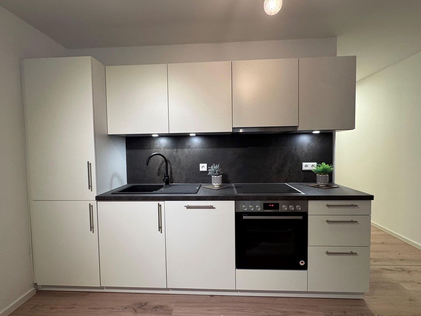 Prenájom bytu 3-izbový 82 m², Kreuzstein Straße 9, Nürnberg, Bavorsko Prenájom bytu 3-izbový 82 m², Kreuzstein Straße 9, Nürnberg, Bavorsko