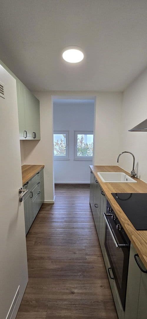 Prenájom bytu 1-izbový 38 m², Duisburgerstraße 26, Stuttgart, Bádensko-Wurttembersko Prenájom bytu 1-izbový 38 m², Duisburgerstraße 26, Stuttgart, Bádensko-Wurttembersko