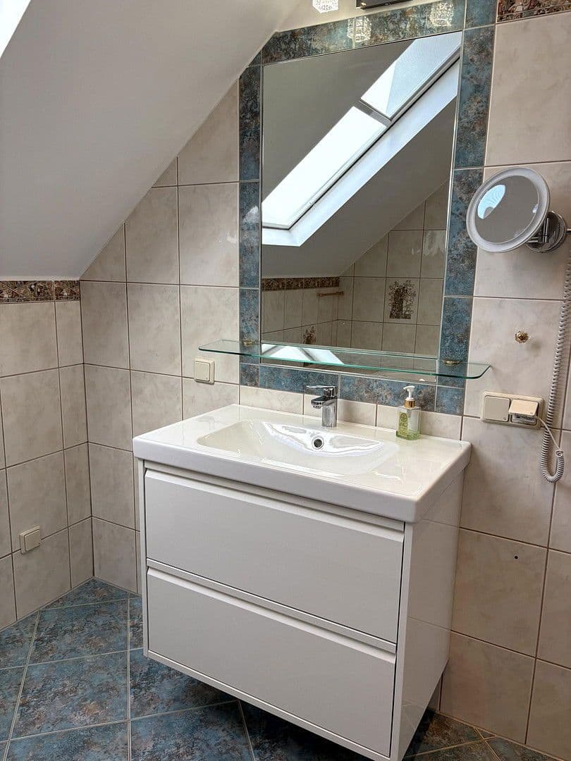 Prenájom bytu 3-izbový 90 m², Gurkgasse 26, Wien, Viedeň Prenájom bytu 3-izbový 90 m², Gurkgasse 26, Wien, Viedeň