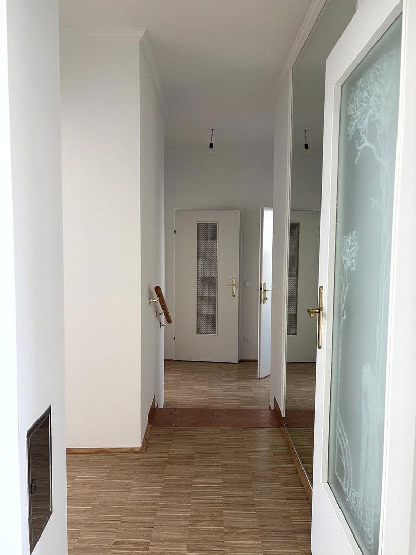 Prenájom bytu 3-izbový 90 m², Gurkgasse 26, Wien, Viedeň Prenájom bytu 3-izbový 90 m², Gurkgasse 26, Wien, Viedeň