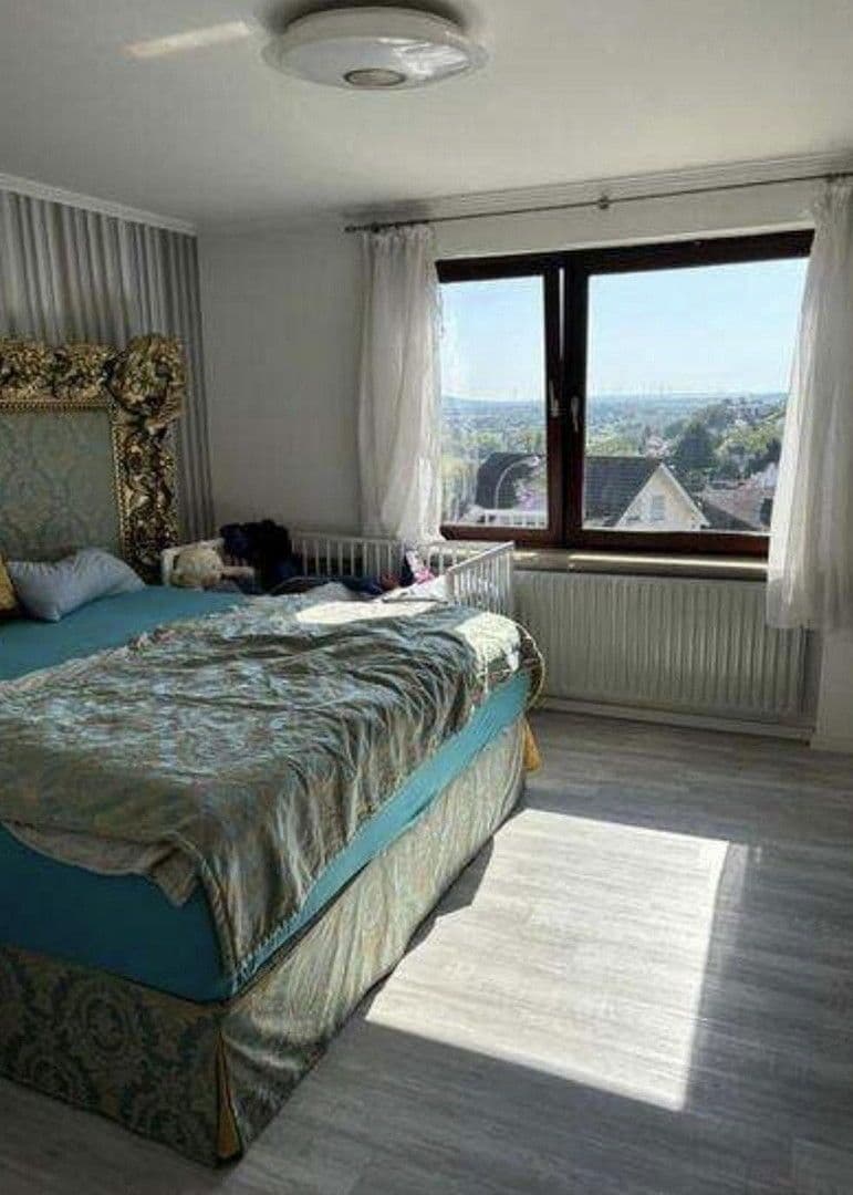 Predaj domu 240 m², pozemek 741 m², Laubenheim, Porýnie-Falcko Predaj domu 240 m², pozemek 741 m², Laubenheim, Porýnie-Falcko