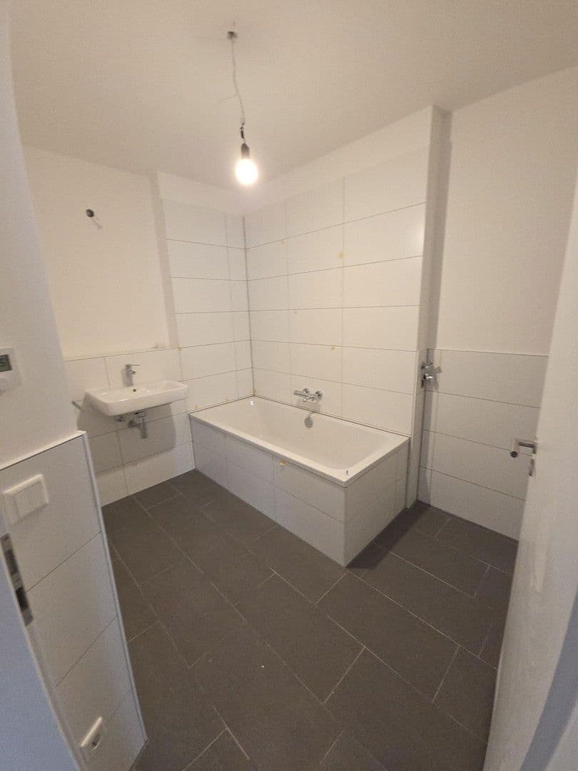 Prenájom bytu 3-izbový 76 m², Darmstadt, Hesensko Prenájom bytu 3-izbový 76 m², Darmstadt, Hesensko