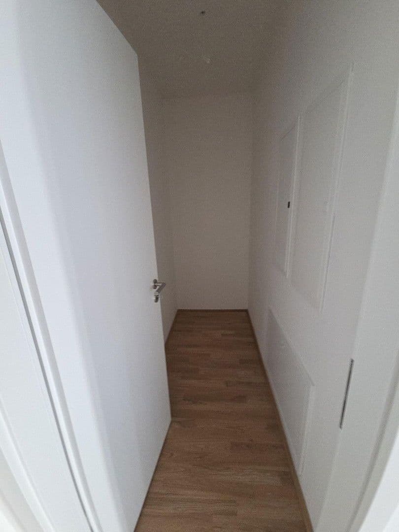 Prenájom bytu 3-izbový 76 m², Darmstadt, Hesensko Prenájom bytu 3-izbový 76 m², Darmstadt, Hesensko