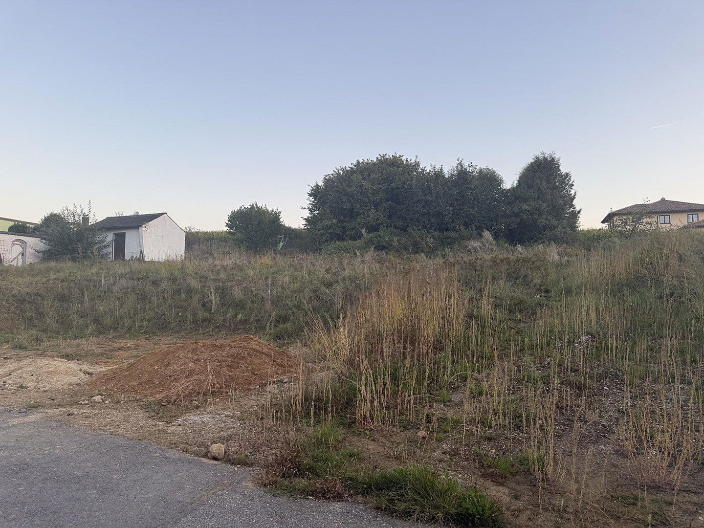 Predaj pozemku 1.213 m², Birkenstraße 4, Rohr i.NB, Bavorsko Predaj pozemku 1.213 m², Birkenstraße 4, Rohr i.NB, Bavorsko