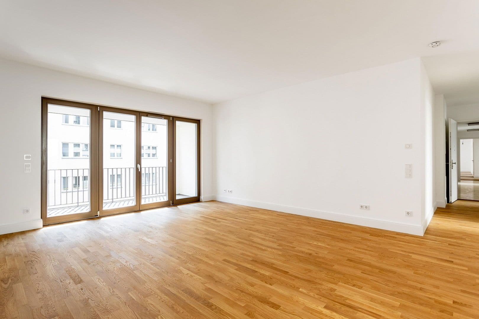 Predaj bytu 3-izbový 72 m², Hohenstaufenstr. 9, Berlin, Berlín Predaj bytu 3-izbový 72 m², Hohenstaufenstr. 9, Berlin, Berlín