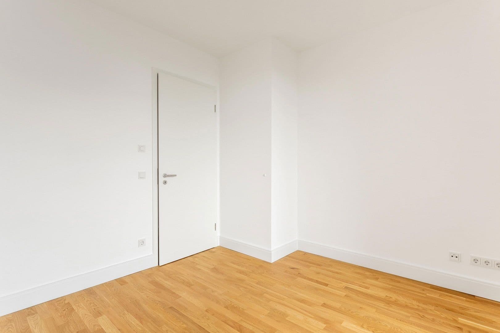 Predaj bytu 3-izbový 72 m², Hohenstaufenstr. 9, Berlin, Berlín Predaj bytu 3-izbový 72 m², Hohenstaufenstr. 9, Berlin, Berlín