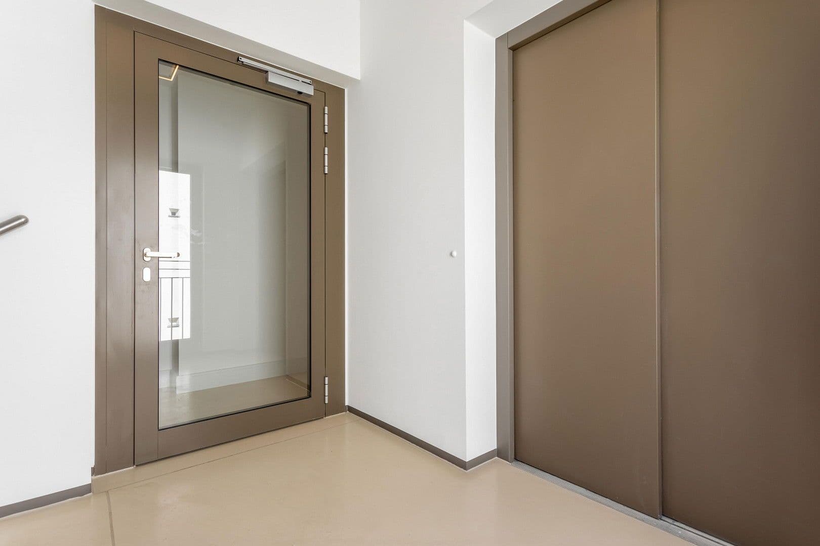 Predaj bytu 3-izbový 72 m², Hohenstaufenstr. 9, Berlin, Berlín Predaj bytu 3-izbový 72 m², Hohenstaufenstr. 9, Berlin, Berlín