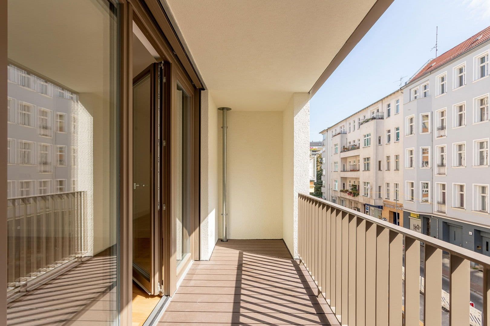 Predaj bytu 3-izbový 72 m², Hohenstaufenstr. 9, Berlin, Berlín Predaj bytu 3-izbový 72 m², Hohenstaufenstr. 9, Berlin, Berlín