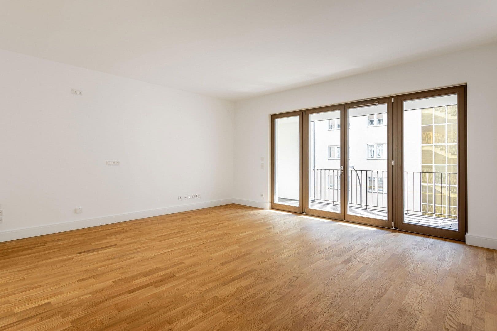 Predaj bytu 3-izbový 72 m², Hohenstaufenstr. 9, Berlin, Berlín Predaj bytu 3-izbový 72 m², Hohenstaufenstr. 9, Berlin, Berlín