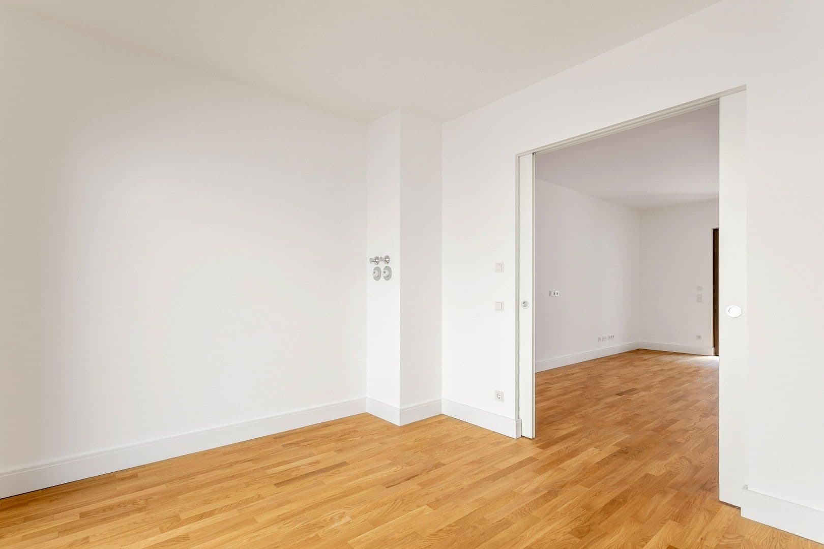 Predaj bytu 3-izbový 72 m², Hohenstaufenstr. 9, Berlin, Berlín Predaj bytu 3-izbový 72 m², Hohenstaufenstr. 9, Berlin, Berlín