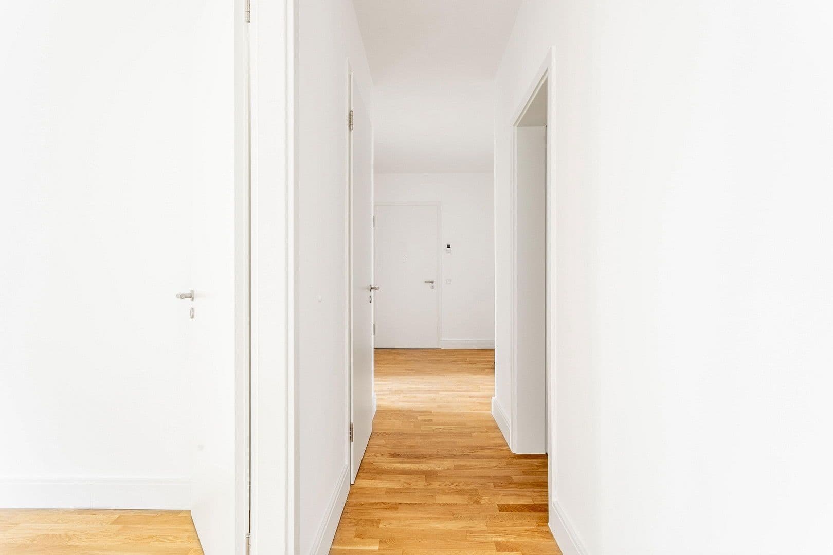 Predaj bytu 4-izbový 108 m², Hohenstaufenstr. 9, Berlin, Berlín Predaj bytu 4-izbový 108 m², Hohenstaufenstr. 9, Berlin, Berlín