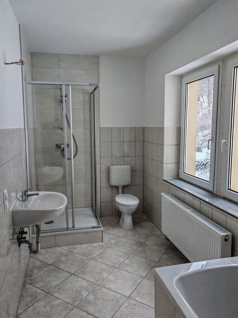 Prenájom bytu 3-izbový 80 m², Oederan, Sasko Prenájom bytu 3-izbový 80 m², Oederan, Sasko