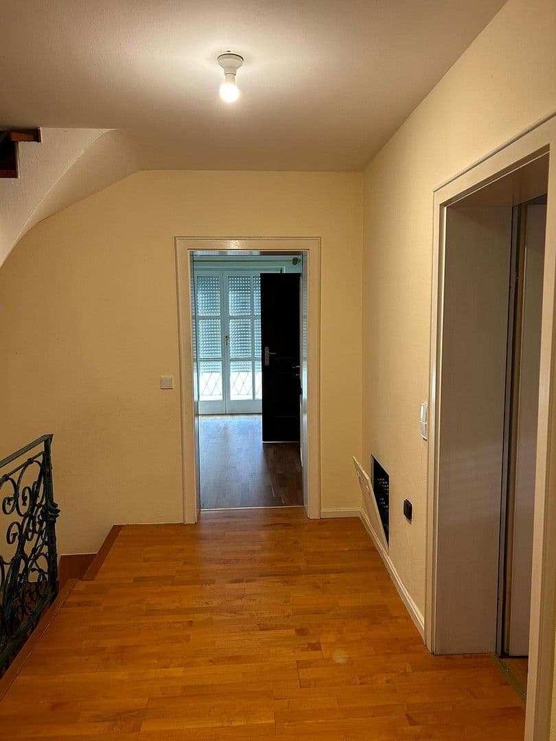 Predaj domu 192 m², pozemek 306 m², Hallbergmoos, Bavorsko Predaj domu 192 m², pozemek 306 m², Hallbergmoos, Bavorsko