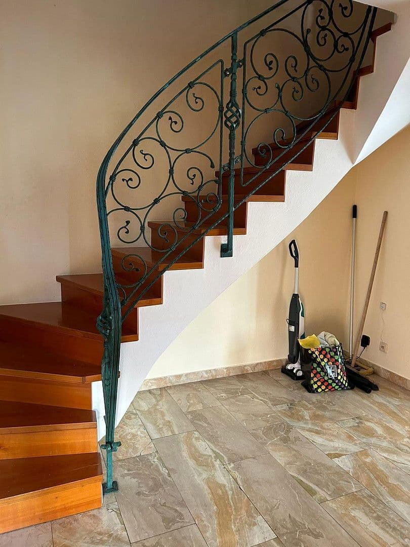 Predaj domu 192 m², pozemek 306 m², Hallbergmoos, Bavorsko Predaj domu 192 m², pozemek 306 m², Hallbergmoos, Bavorsko