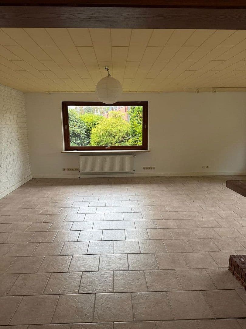 Prenájom bytu 4-izbový 166 m², Uferallee 16, Bad Bevensen, Dolné Sasko Prenájom bytu 4-izbový 166 m², Uferallee 16, Bad Bevensen, Dolné Sasko