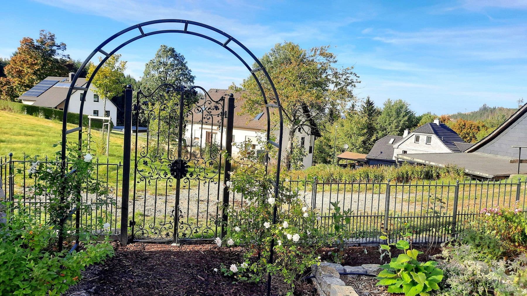 Predaj domu 358 m², pozemek 27.458 m², Gerinneweg 13, Ludwigsstadt, Bavorsko Predaj domu 358 m², pozemek 27.458 m², Gerinneweg 13, Ludwigsstadt, Bavorsko