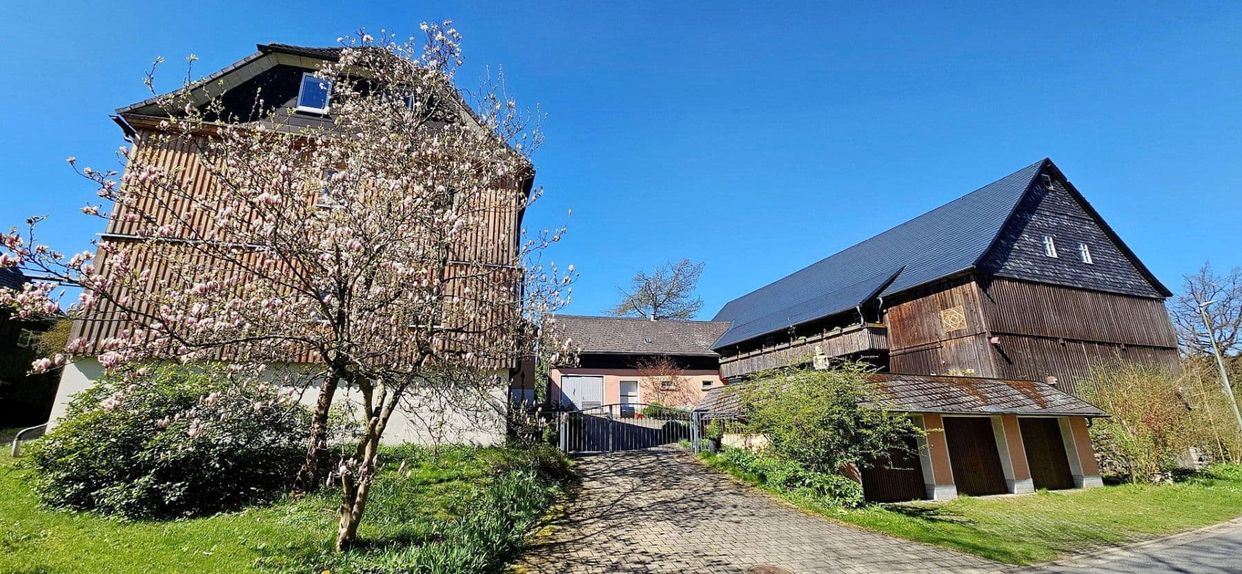 Predaj domu 358 m², pozemek 27.458 m², Gerinneweg 13, Ludwigsstadt, Bavorsko Predaj domu 358 m², pozemek 27.458 m², Gerinneweg 13, Ludwigsstadt, Bavorsko