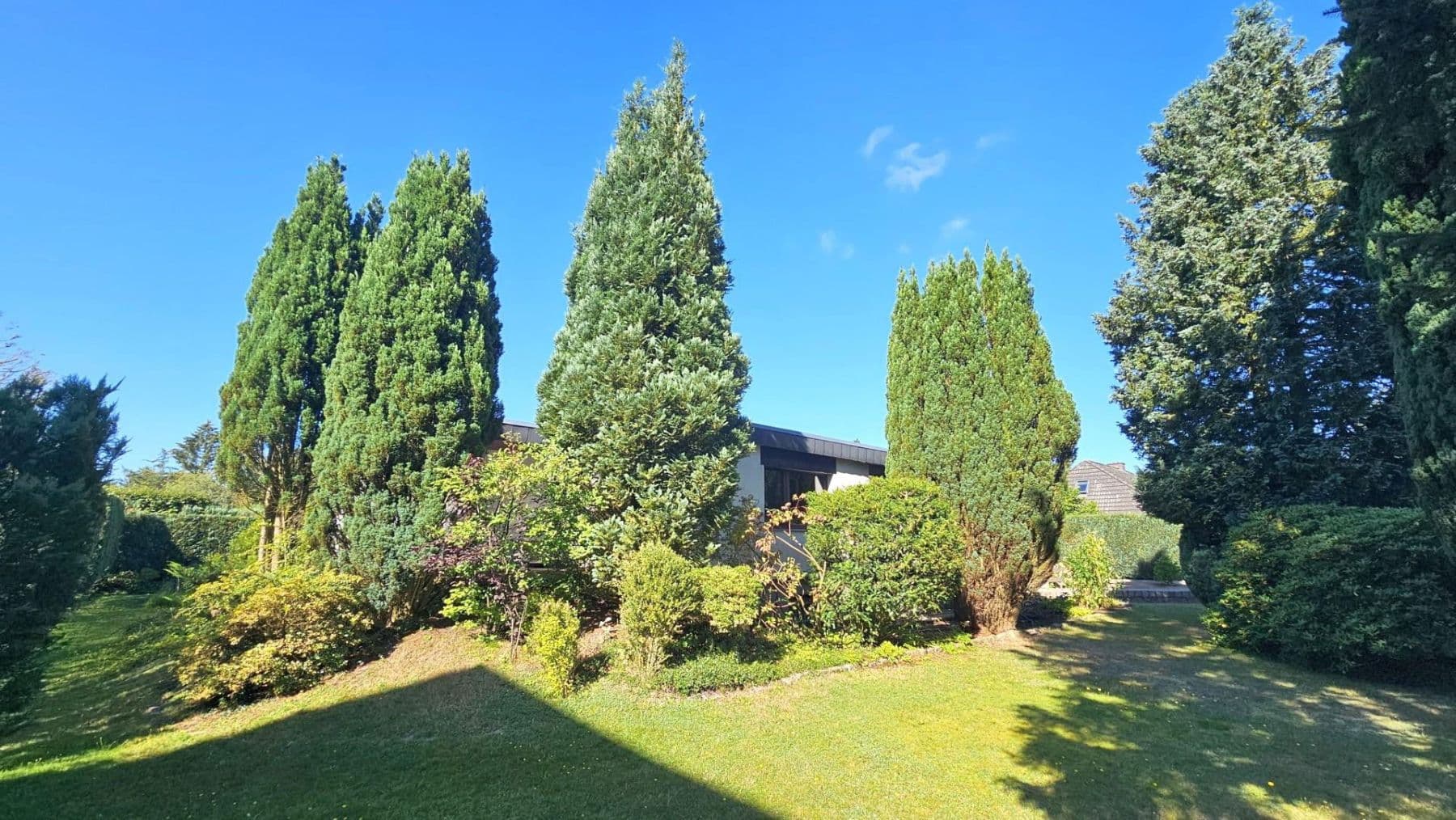 Predaj domu 135 m², pozemek 1.404 m², Henstedt-Ulzburg, Šlezvicko-Holštajnsko Predaj domu 135 m², pozemek 1.404 m², Henstedt-Ulzburg, Šlezvicko-Holštajnsko