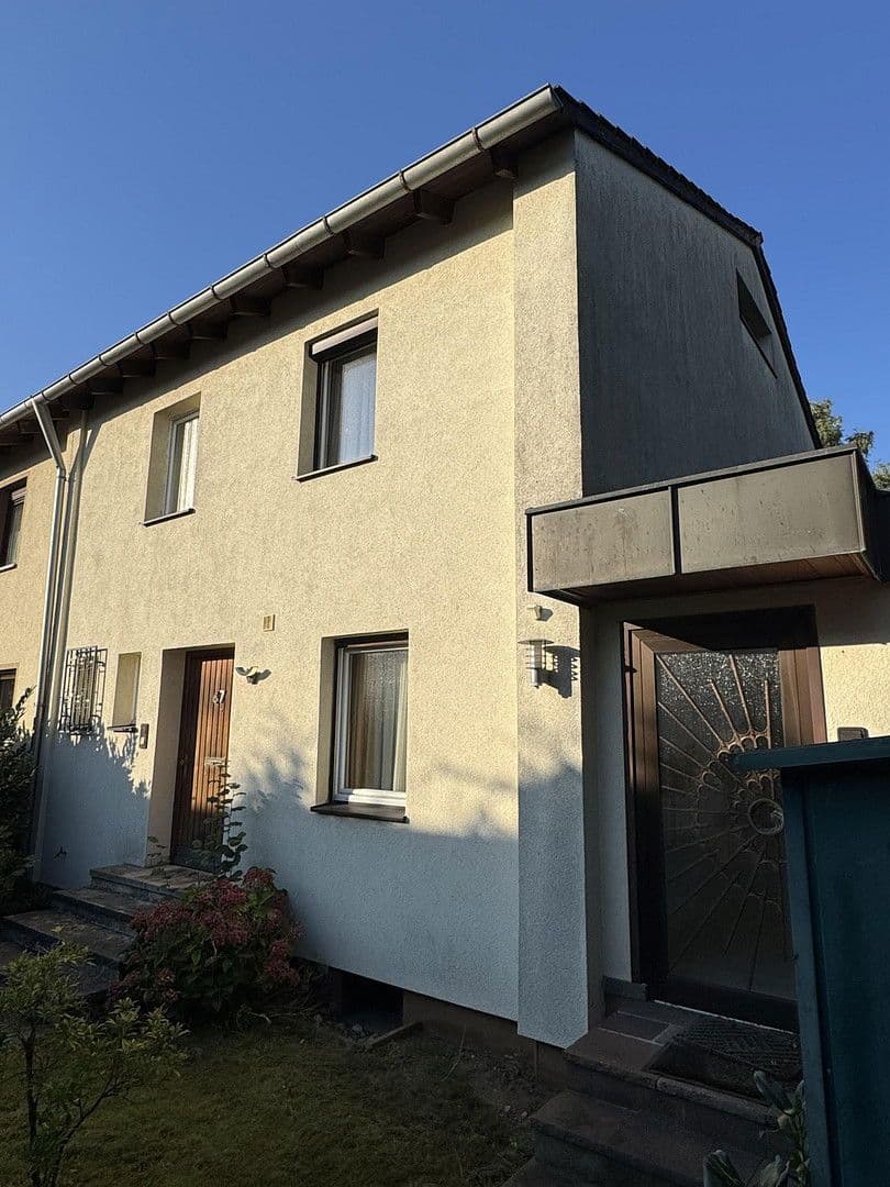 Predaj domu 144 m², pozemek 416 m², Nürnberg, Bavorsko Predaj domu 144 m², pozemek 416 m², Nürnberg, Bavorsko