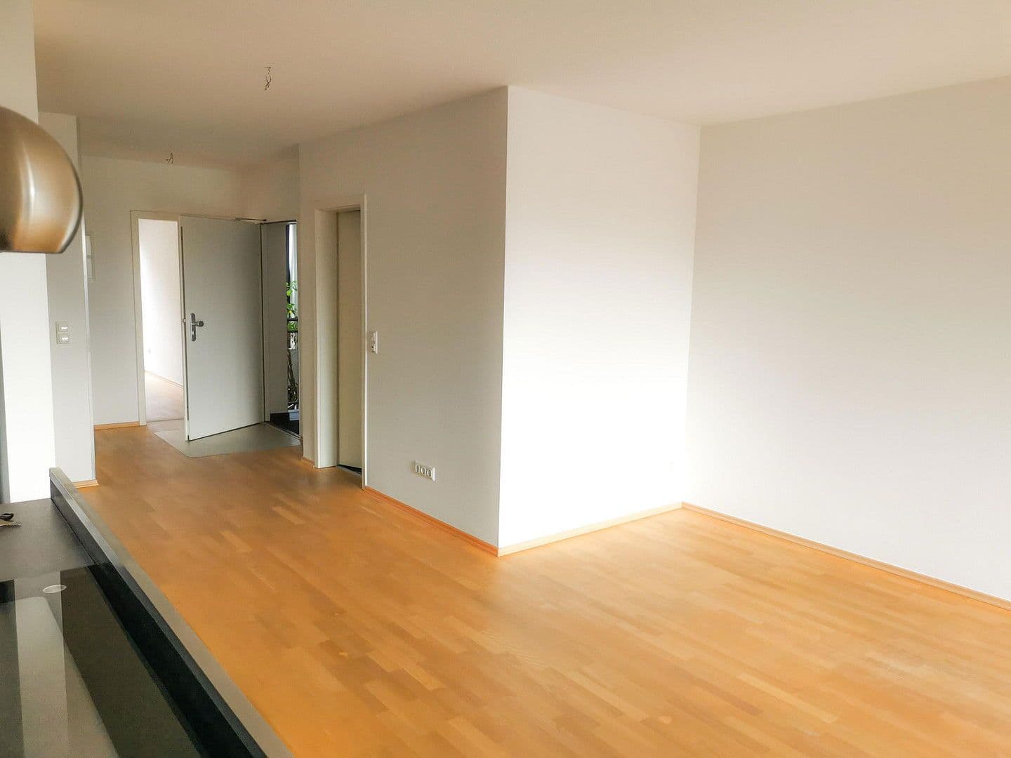 Prenájom bytu 5-izbový 157 m², Schwarzwaldstraße, Frankfurt, Hesensko Prenájom bytu 5-izbový 157 m², Schwarzwaldstraße, Frankfurt, Hesensko