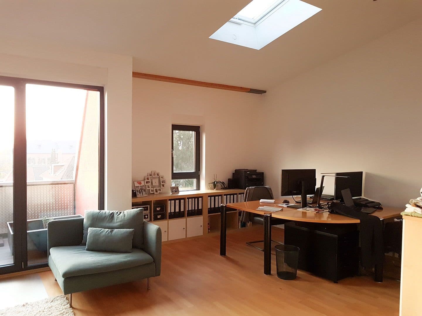 Prenájom bytu 5-izbový 157 m², Schwarzwaldstraße, Frankfurt, Hesensko Prenájom bytu 5-izbový 157 m², Schwarzwaldstraße, Frankfurt, Hesensko