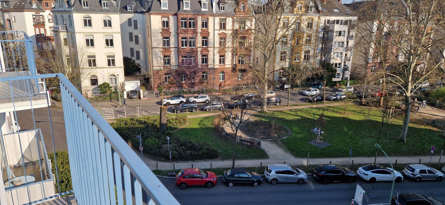 Prenájom bytu 3-izbový 115 m², Auf der Körnerwiese, Frankfurt am Main, Hesensko Prenájom bytu 3-izbový 115 m², Auf der Körnerwiese, Frankfurt am Main, Hesensko