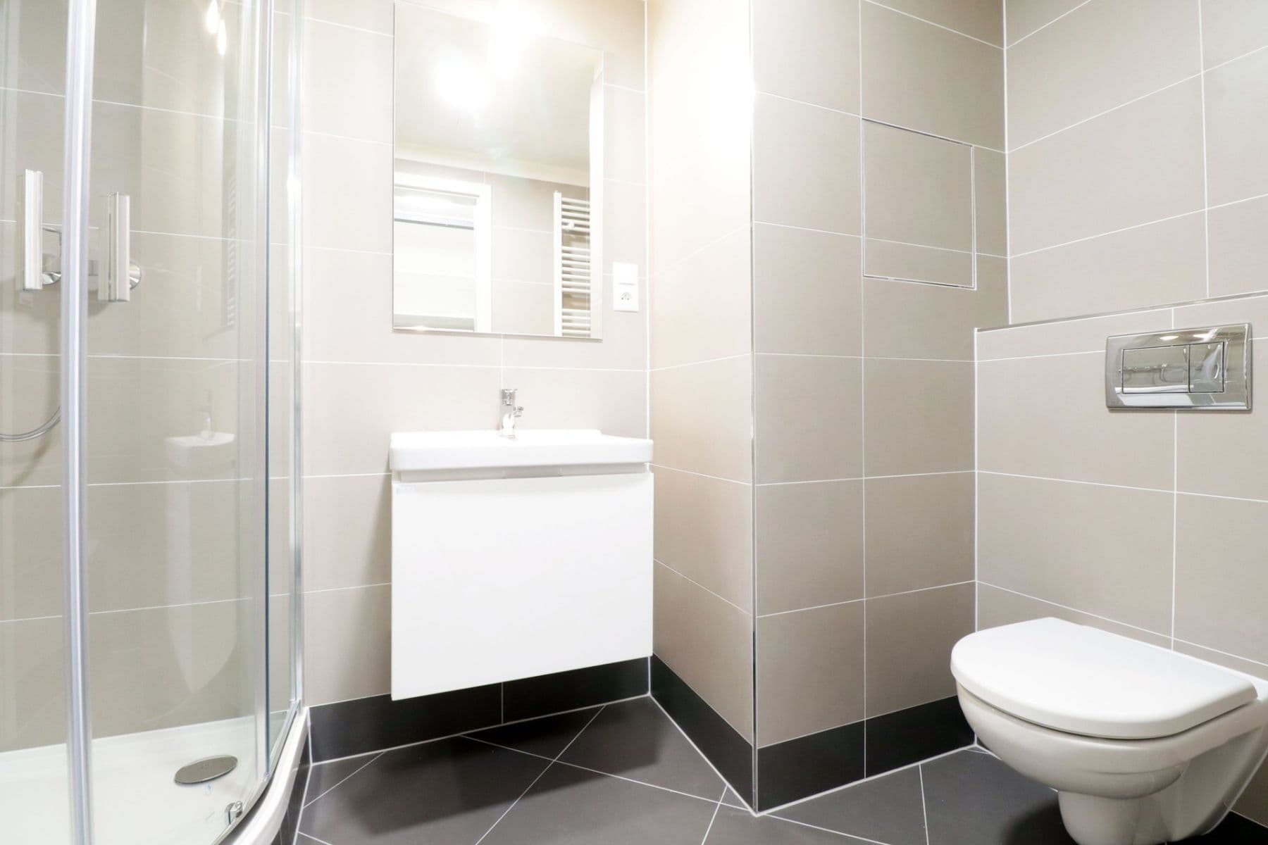 Prenájom bytu 1-izbový 30 m², U Radosti, Praha, Praha Prenájom bytu 1-izbový 30 m², U Radosti, Praha, Praha