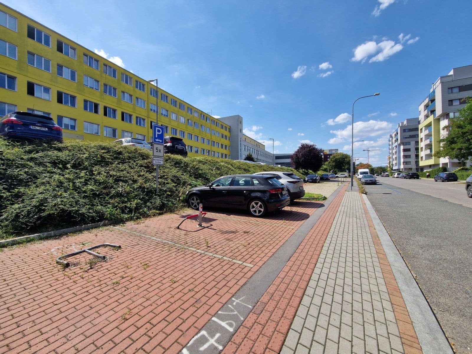 Prenájom bytu 1-izbový 33 m², Freyova, Praha, Praha Prenájom bytu 1-izbový 33 m², Freyova, Praha, Praha