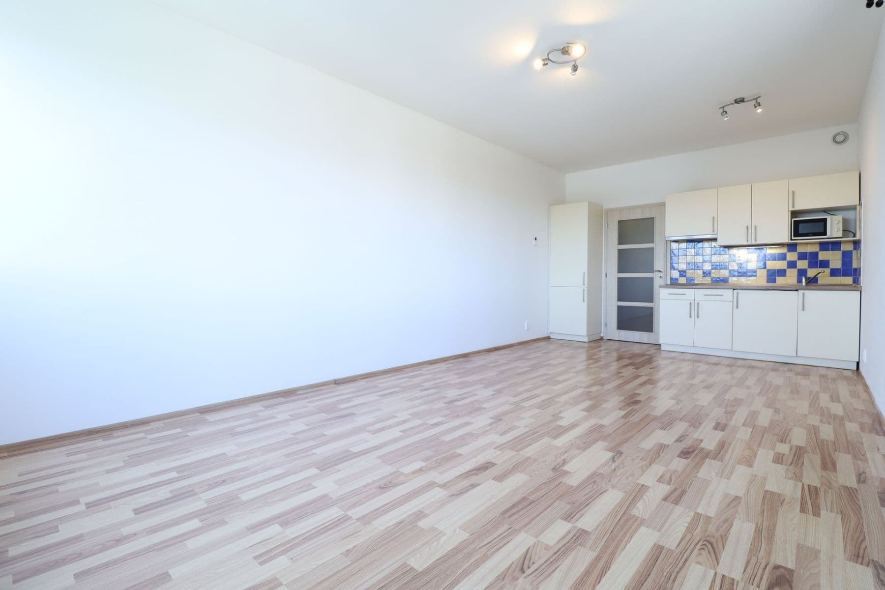 Prenájom bytu 1-izbový 33 m², Freyova, Praha, Praha Prenájom bytu 1-izbový 33 m², Freyova, Praha, Praha