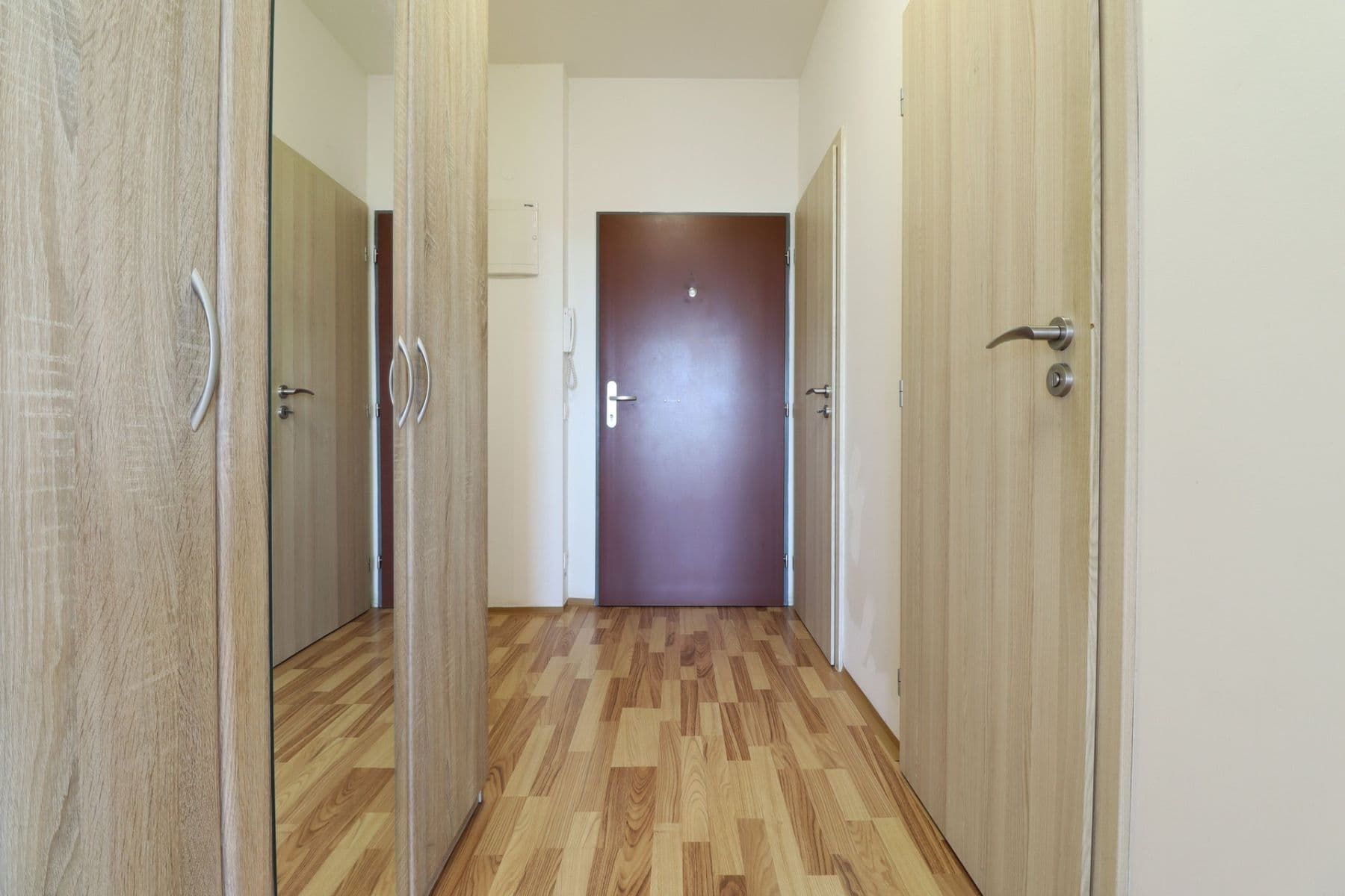 Prenájom bytu 1-izbový 33 m², Freyova, Praha, Praha Prenájom bytu 1-izbový 33 m², Freyova, Praha, Praha