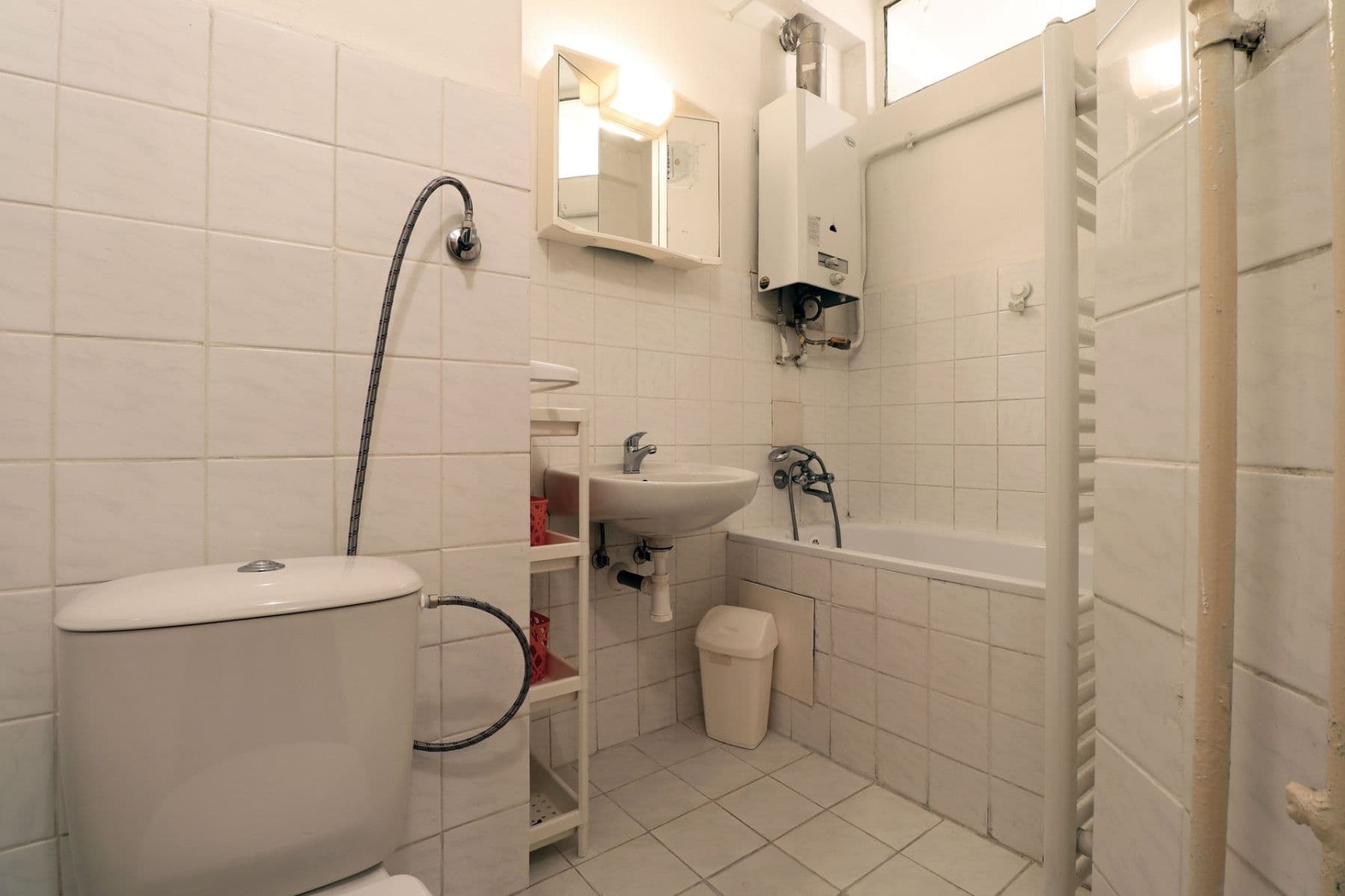 Prenájom bytu 1-izbový 32 m², Horňátecká, Praha, Praha Prenájom bytu 1-izbový 32 m², Horňátecká, Praha, Praha
