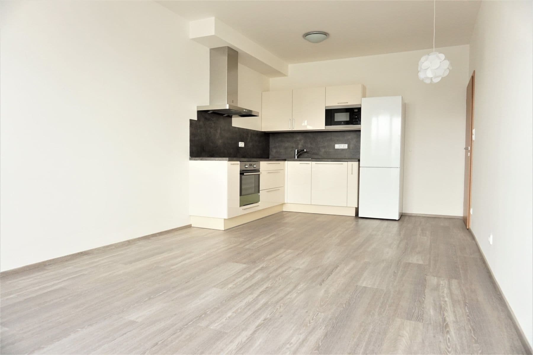 Prenájom bytu 2-izbový 55 m², Kryšpínova, Praha, Praha Prenájom bytu 2-izbový 55 m², Kryšpínova, Praha, Praha