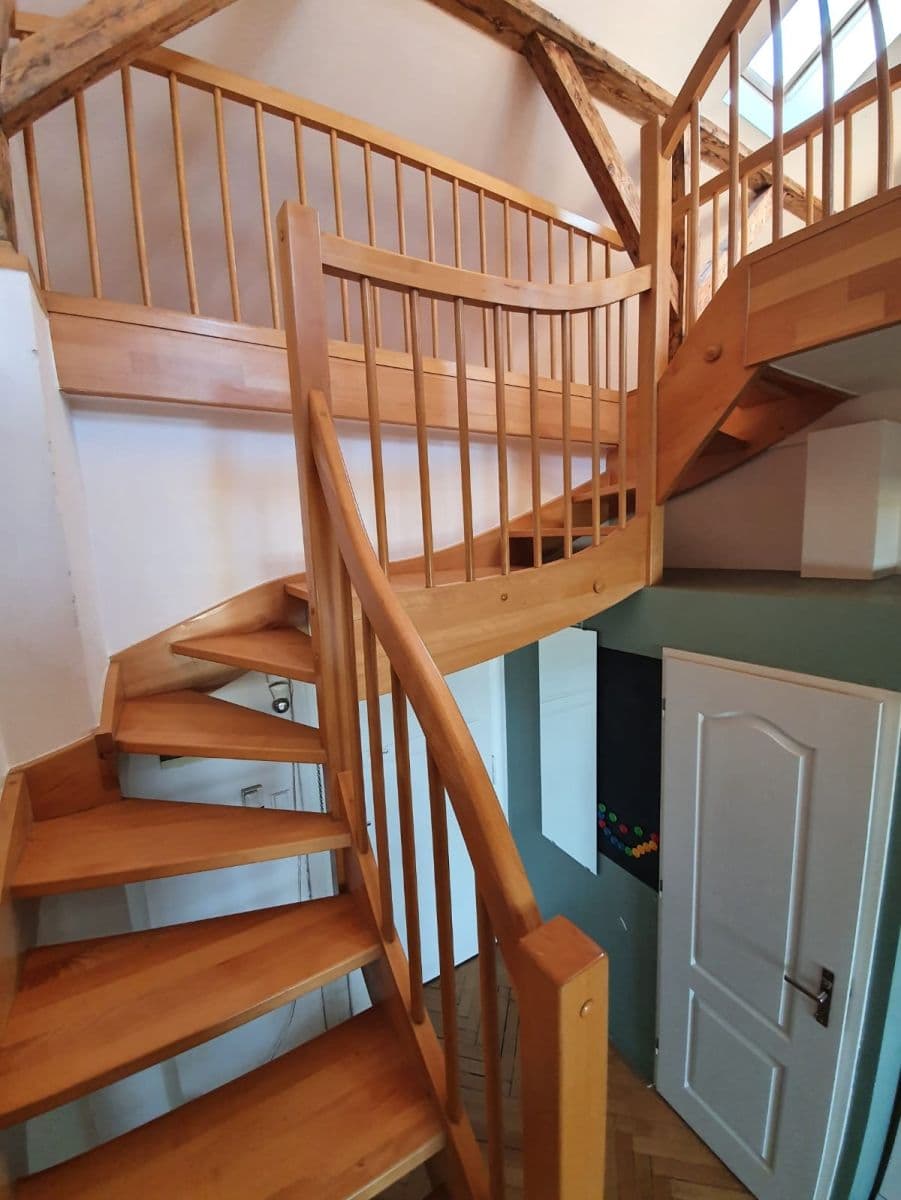 Prenájom bytu 3-izbový 100 m², Lucemburská, Praha, Praha Prenájom bytu 3-izbový 100 m², Lucemburská, Praha, Praha