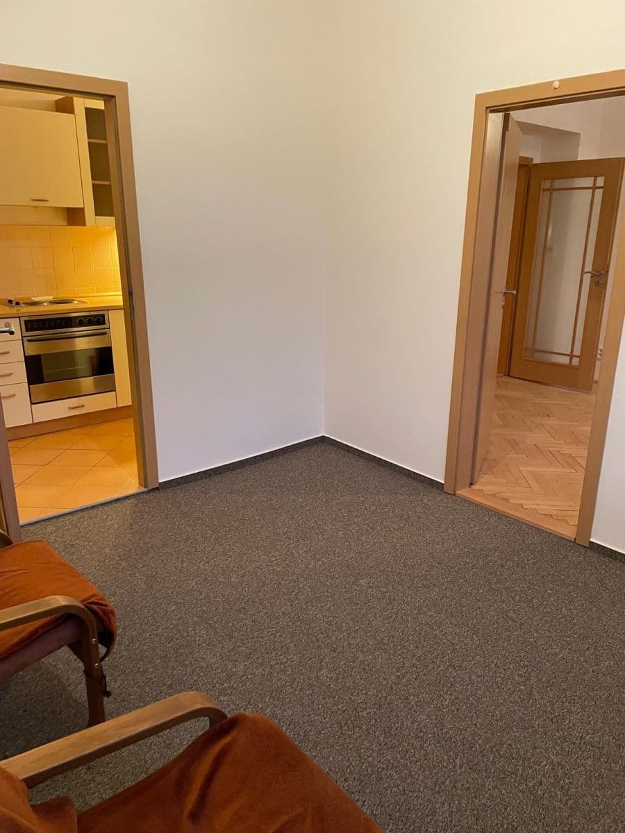 Prenájom bytu 2-izbový 50 m², Lucemburská, Praha, Praha Prenájom bytu 2-izbový 50 m², Lucemburská, Praha, Praha