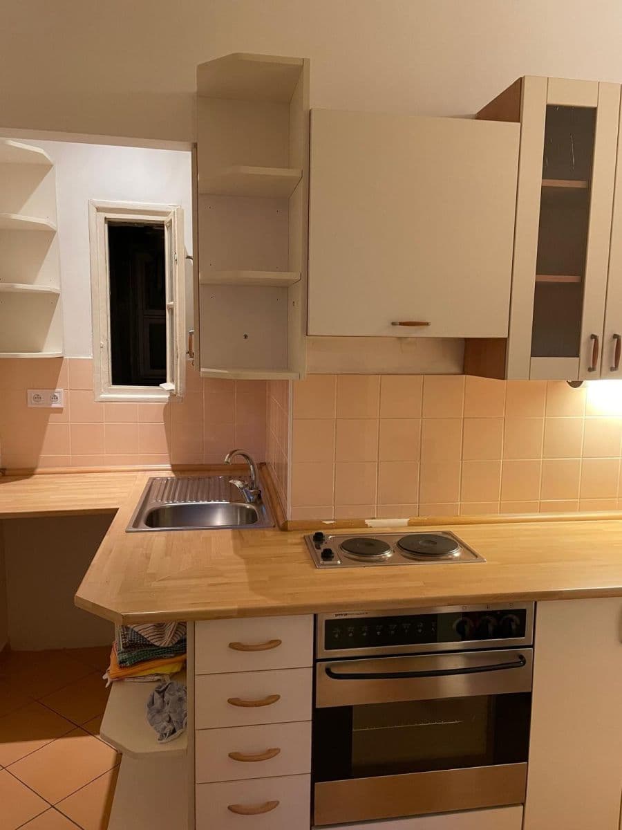 Prenájom bytu 2-izbový 50 m², Lucemburská, Praha, Praha Prenájom bytu 2-izbový 50 m², Lucemburská, Praha, Praha