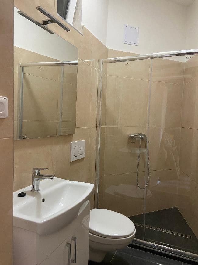 Prenájom bytu 1-izbový 37 m², Bořivojova, Praha, Praha Prenájom bytu 1-izbový 37 m², Bořivojova, Praha, Praha