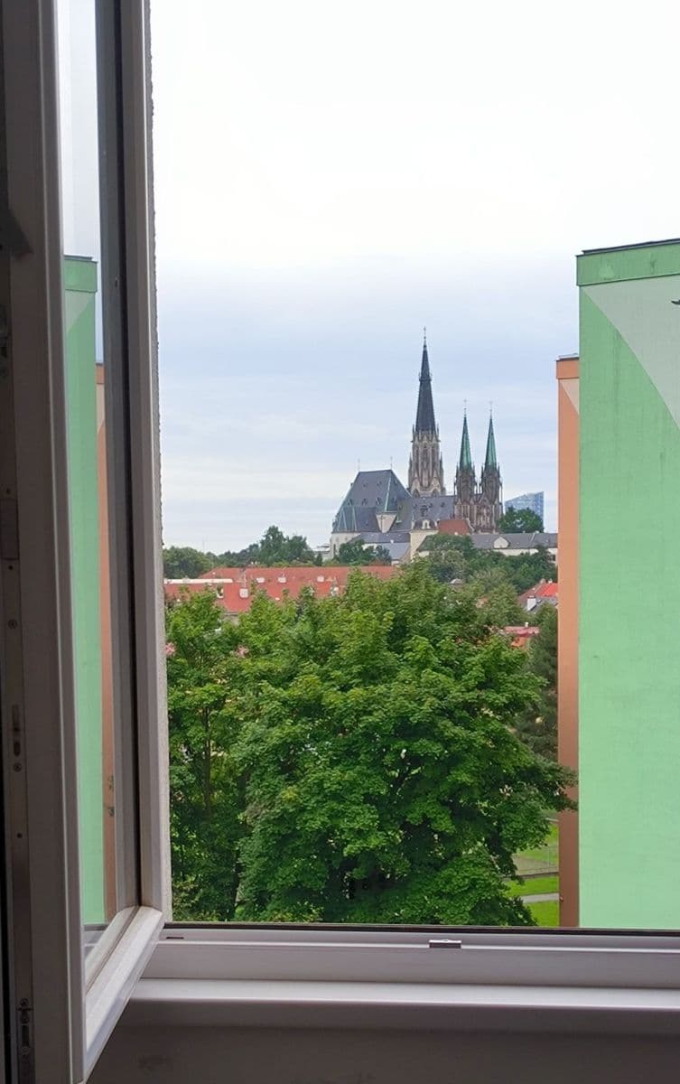 Prenájom bytu 1-izbový 32 m², Na Letné, Olomouc, Olomoucký kraj Prenájom bytu 1-izbový 32 m², Na Letné, Olomouc, Olomoucký kraj