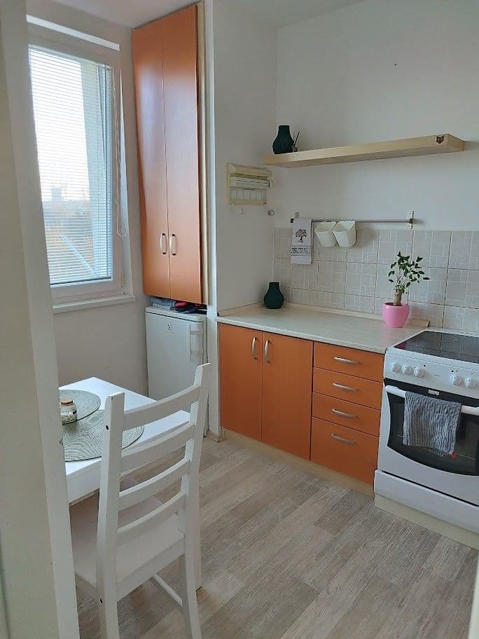 Prenájom bytu 1-izbový 32 m², Na Letné, Olomouc, Olomoucký kraj Prenájom bytu 1-izbový 32 m², Na Letné, Olomouc, Olomoucký kraj