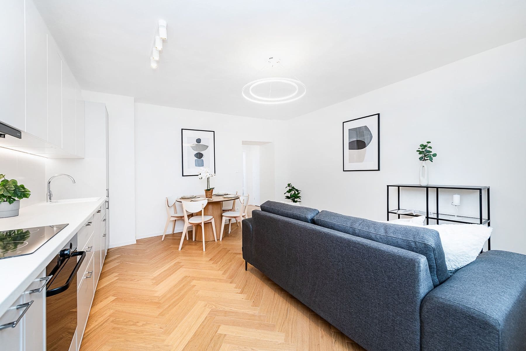 Predaj bytu 3-izbový 57 m², Gruzínská, Praha, Praha Predaj bytu 3-izbový 57 m², Gruzínská, Praha, Praha