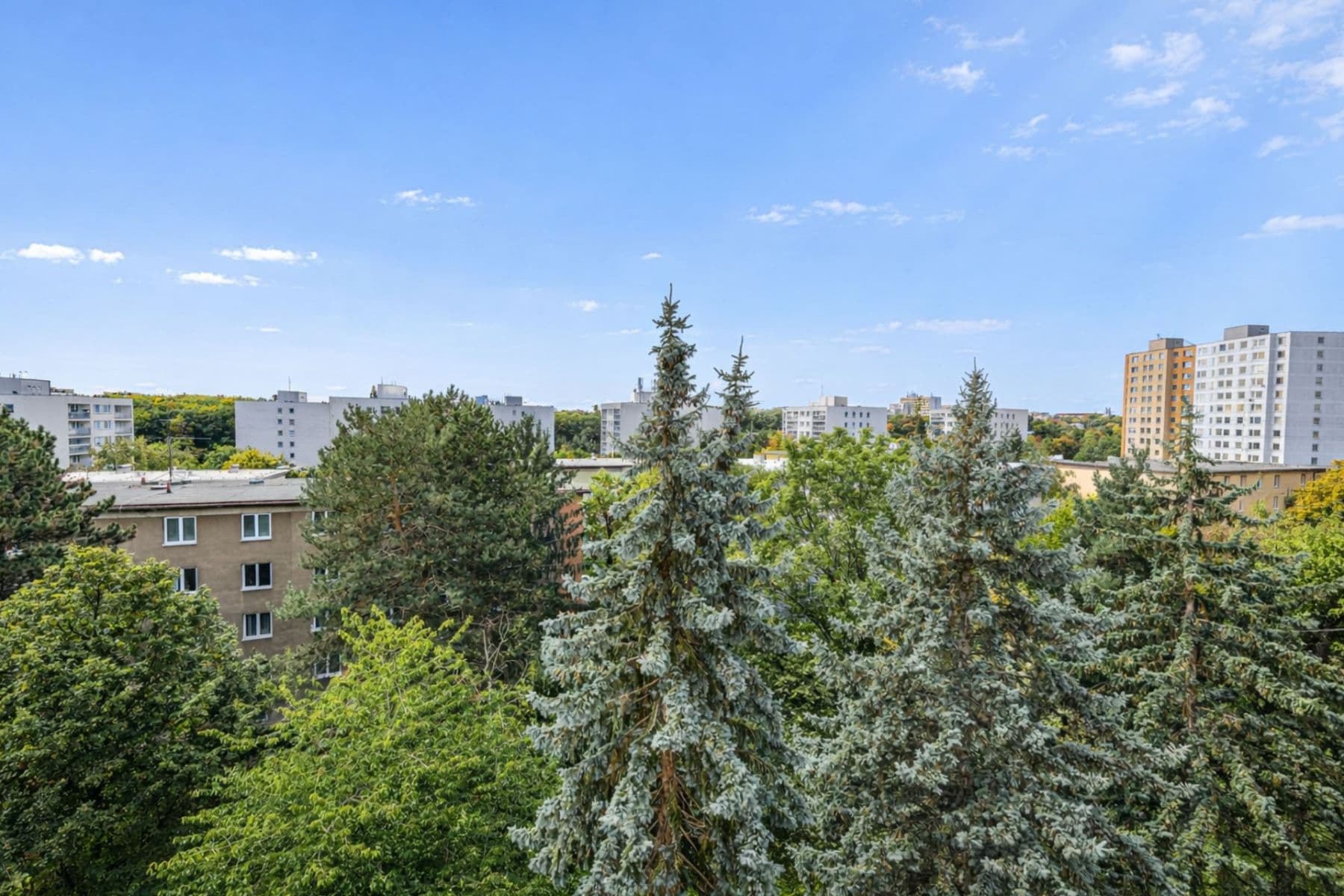 Predaj bytu 4-izbový 75 m², Pod Lipami, Praha, Praha Predaj bytu 4-izbový 75 m², Pod Lipami, Praha, Praha