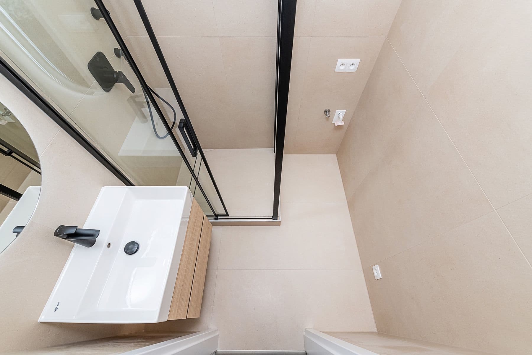 Predaj bytu 4-izbový 75 m², Pod Lipami, Praha, Praha Predaj bytu 4-izbový 75 m², Pod Lipami, Praha, Praha