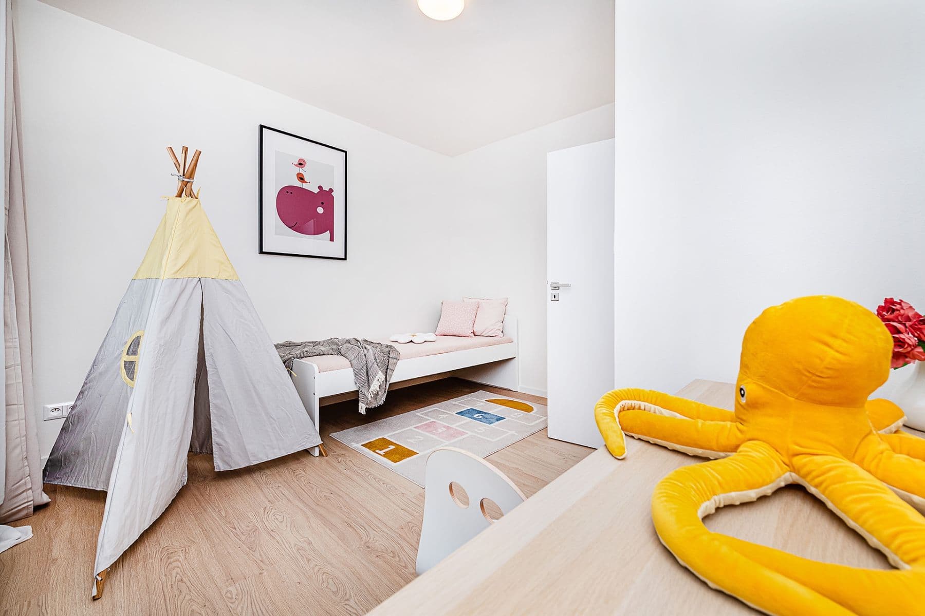 Predaj bytu 4-izbový 75 m², Pod Lipami, Praha, Praha Predaj bytu 4-izbový 75 m², Pod Lipami, Praha, Praha
