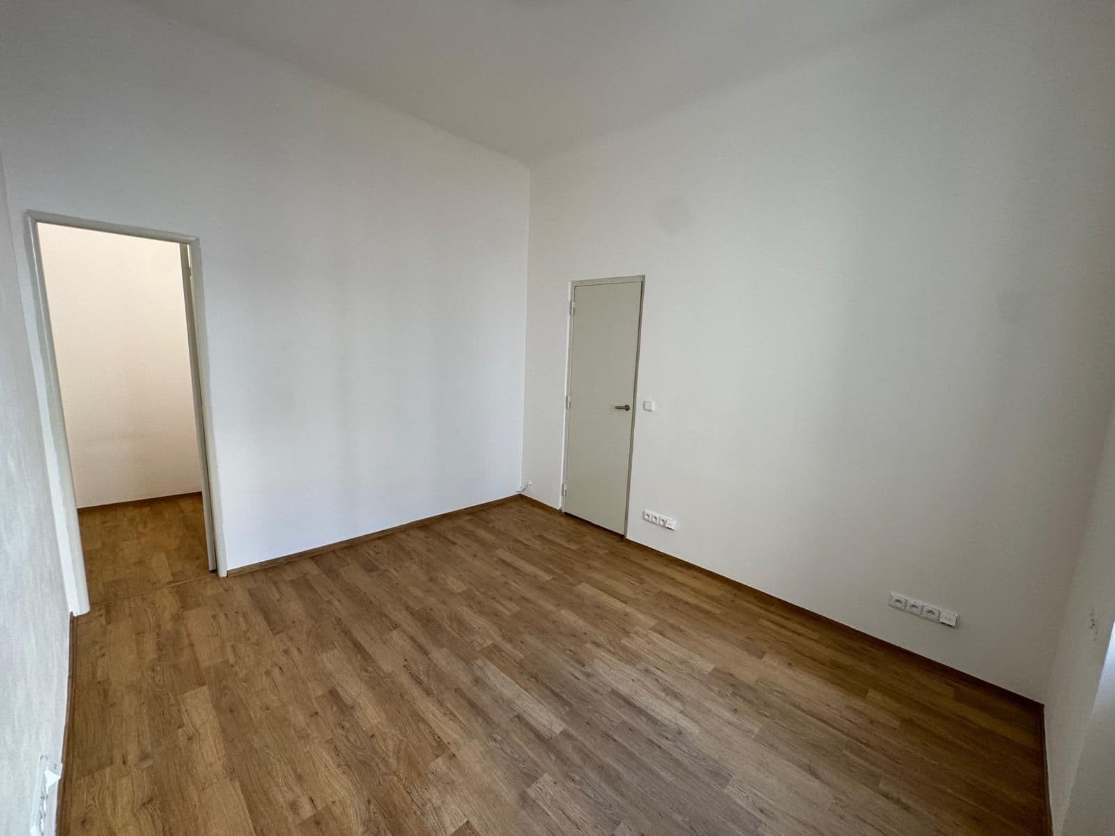 Prenájom kancelárie 27 m², Jungmannova, Praha, Praha Prenájom kancelárie 27 m², Jungmannova, Praha, Praha
