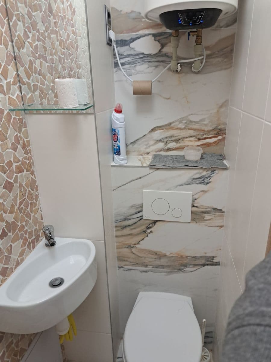 Prenájom bytu 3-izbový 47 m², Žitavského, Praha, Praha Prenájom bytu 3-izbový 47 m², Žitavského, Praha, Praha