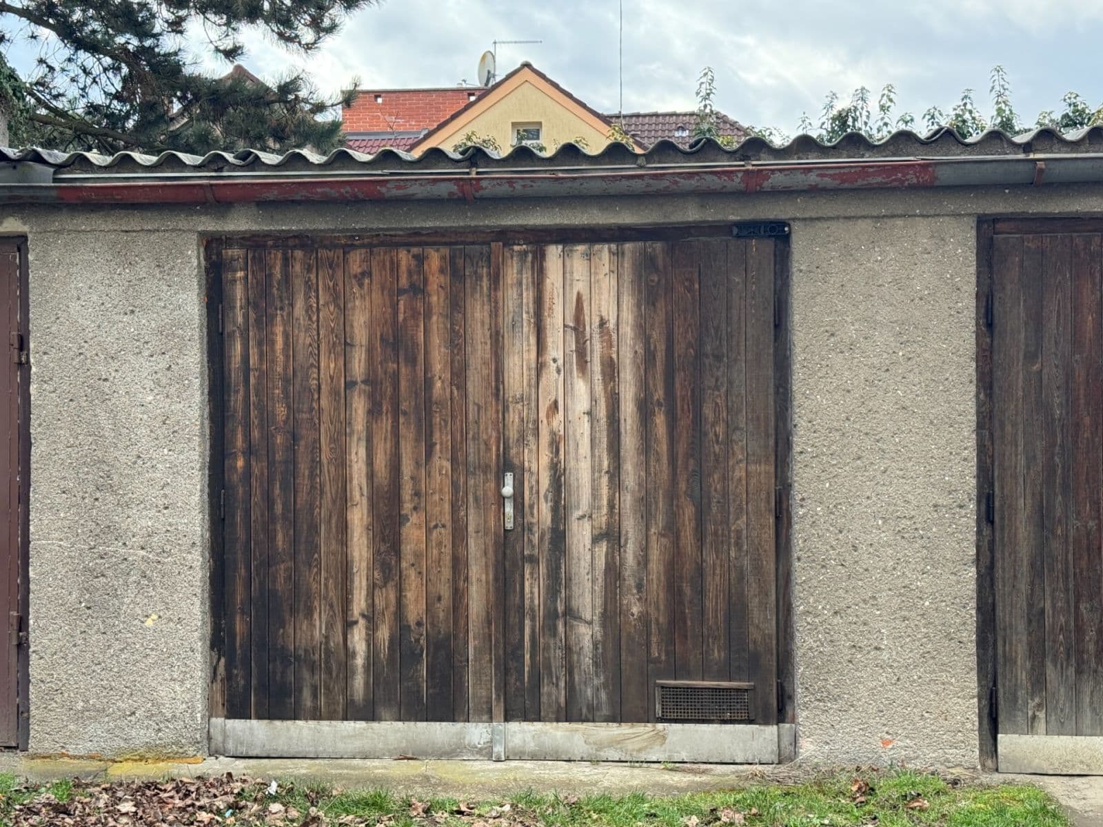 Prenájom garáže 20 m², Plzeň, Plzeňský kraj Prenájom garáže 20 m², Plzeň, Plzeňský kraj