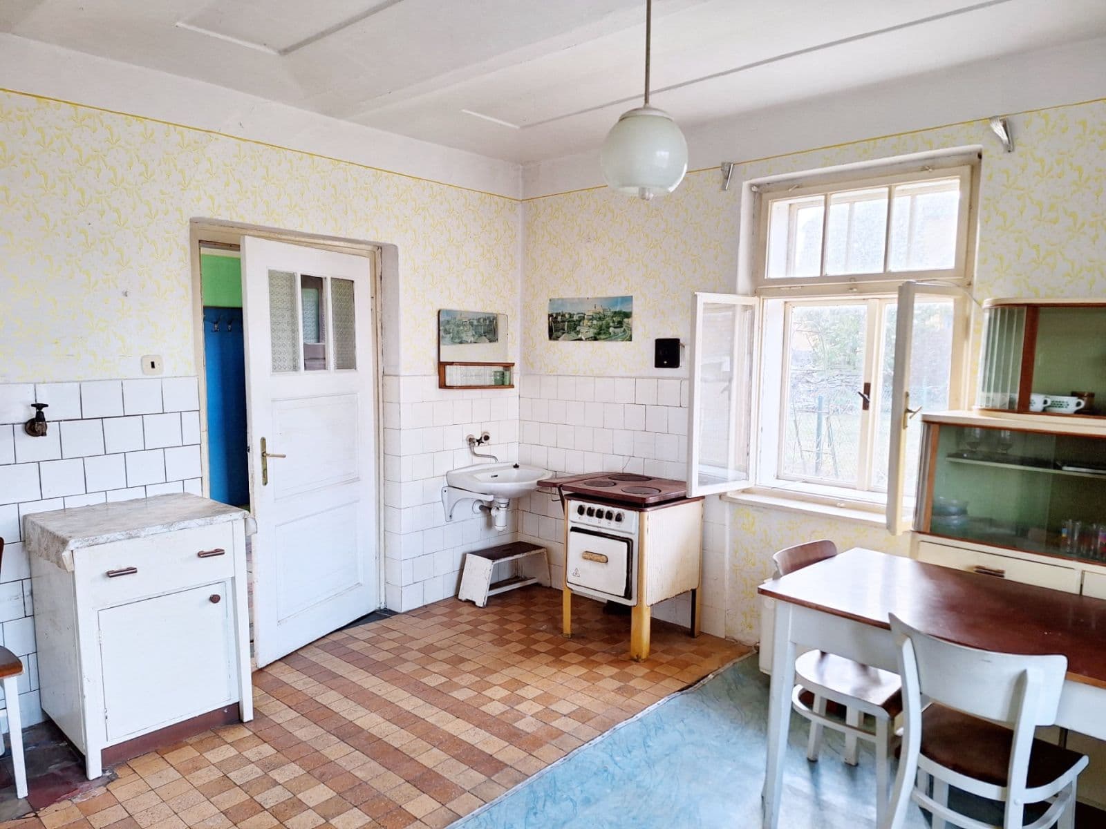 Predaj domu 145 m², pozemek 2.081 m², Mokré, Královéhradecký kraj Predaj domu 145 m², pozemek 2.081 m², Mokré, Královéhradecký kraj