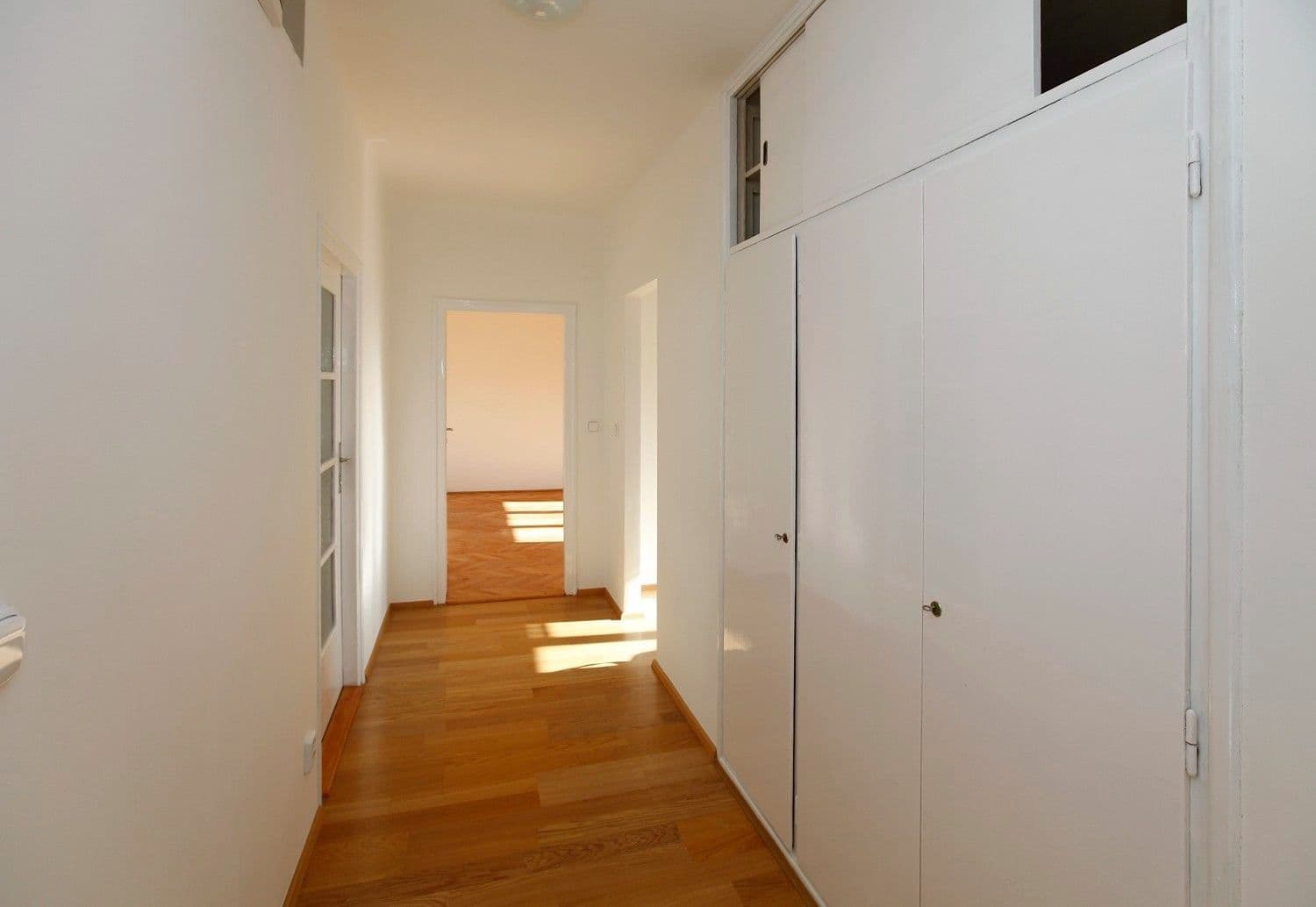 Prenájom bytu 3-izbový 76 m², Budějovická, Praha, Praha Prenájom bytu 3-izbový 76 m², Budějovická, Praha, Praha