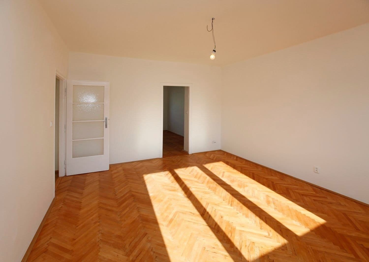 Prenájom bytu 3-izbový 76 m², Budějovická, Praha, Praha Prenájom bytu 3-izbový 76 m², Budějovická, Praha, Praha