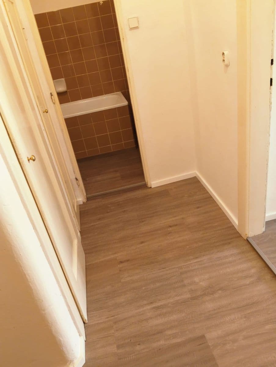Predaj bytu 1-izbový 33 m², K Louži, Praha, Praha Predaj bytu 1-izbový 33 m², K Louži, Praha, Praha